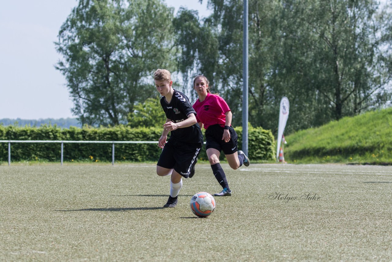 Bild 71 - B-Juniorinnen Pokalfinale SV Henstedt Ulzburg - SG Holstein Sued : 2:0